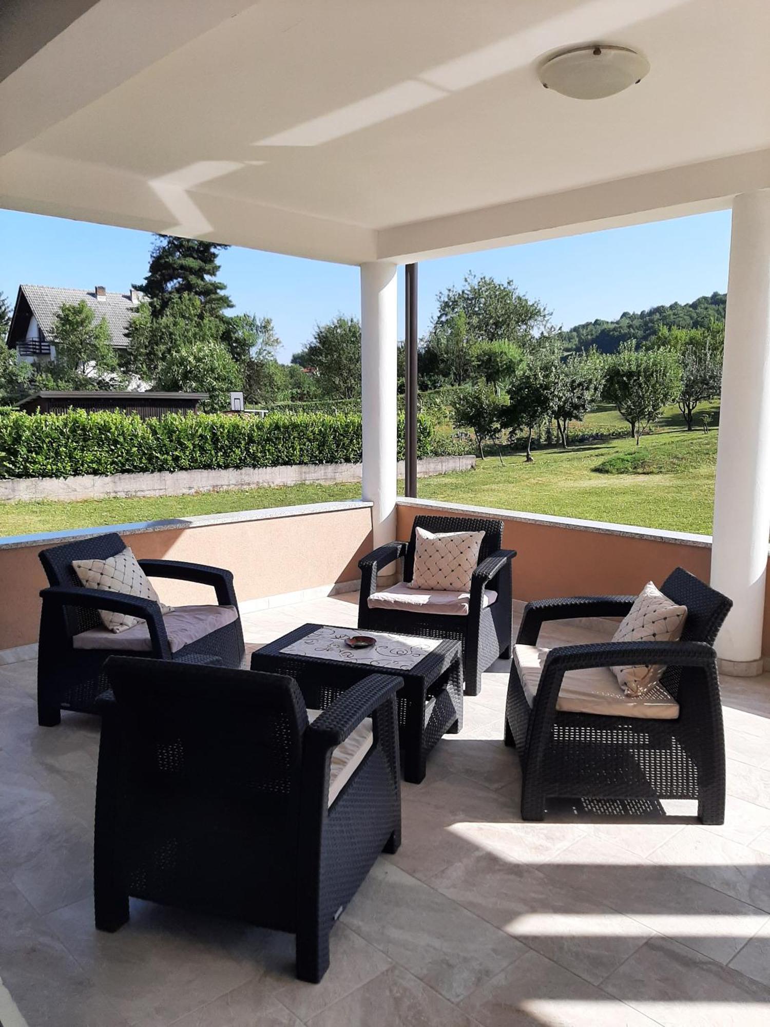 Apartment Gorska Vila Огулин Екстериор снимка