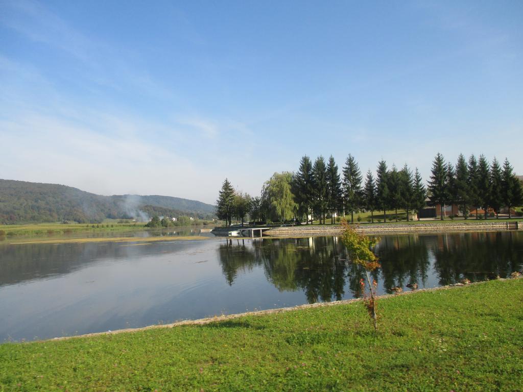 Apartment Gorska Vila Огулин Екстериор снимка